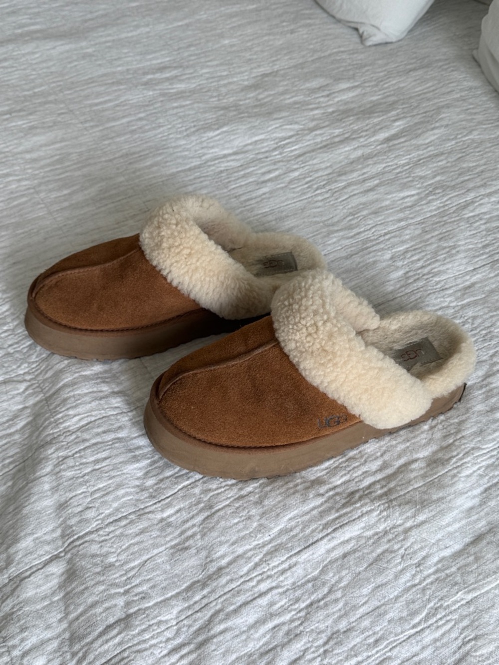 UGG Chestnut/Tan Suede Disquette Fur Slide Shearling Clog Mules